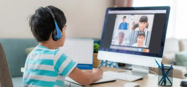 How educators can support students with autism through online learning